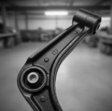 BANDEJA BALAN�A ESQUERDA PEUGEOT 206 207 HOGGAR SW