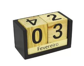 Calend�rio Permanente Decorativo em Madeira