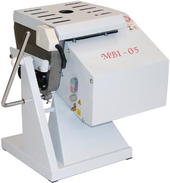 MASSEIRA AI BASCULANTE MOD MBI-05 INOX 7KG 110/220V GASTROMAQ