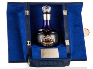 WHISKY ROYAL SALUTE 62 GUN 1 L