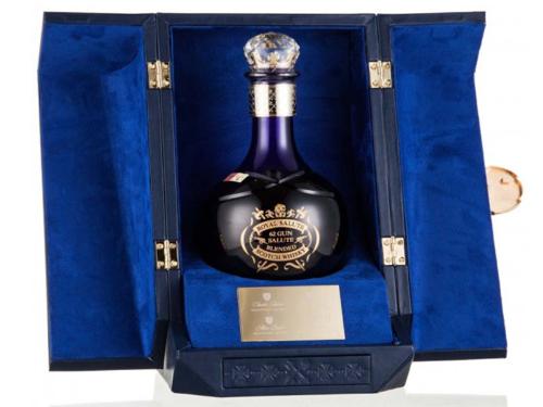 WHISKY ROYAL SALUTE 62 GUN 1 L