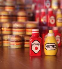 Saleiro e Pimenteiro Ketchup e Mostarda Dolomita