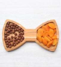 Petisqueira de Madeira Gravata Borboleta