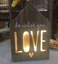 Caixa de Madeira de Led Love