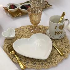 Prato Grande de Cora��o Branco