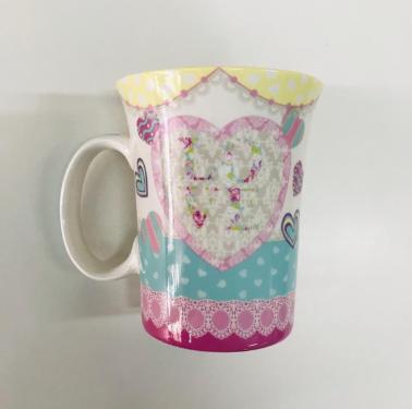 Caneca Love Cora��o Rosa de Porcelana