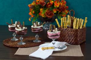 Faqueiro de A�o Inix com Cabo de Plastico Bamboo 24 Pe�as