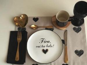 Prato de Sobremesa Fica Vai Ter Bolo