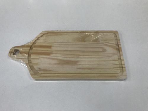 T�bua de Madeira com Furo de Cora��o no Cabo