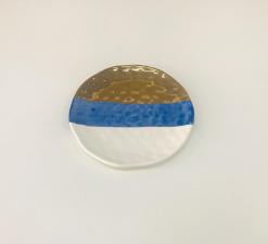 Prato Redondo de Pocelana Decorativo Azul e Branco com Dourado