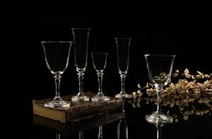 Conjunto com 6 Ta�as para Licor Kleopatra Branta 50ml