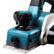 Plaina El�trica 82Mm Makita 620W KP0800 220V