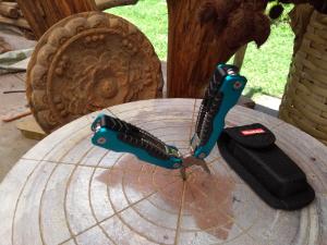 Alicate Multiuso Canivete Com Estojo PGC 120040 MAKITA