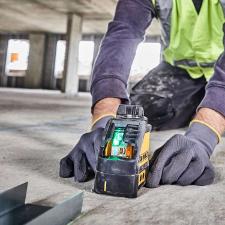 Nivel a Laser Linhas Verdes 30M - Suporte e Maleta Dewalt