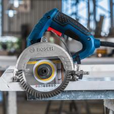 Serra M�rmore Bosch GDC 151 Titan 1500W + Maleta + 1 Disco