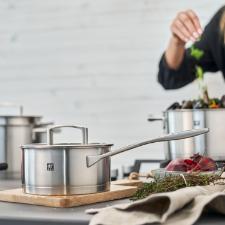 Jogo de Panelas Zwilling Vitality 5 Pe�as: A�o Inox com Fundo Sigma Classic+ e Design Profissional