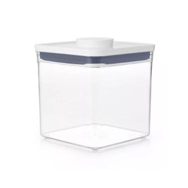 Pote herm�tico quadrado Oxo Pop 17,6x15,6x15,6cm 2,6 litros