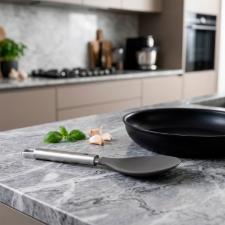 Colher para Arroz Zwilling Pro Silicone 25,6cm: Design Matteo Thun