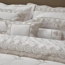 Fronha Trussardi La Collina 300 fios 100% Algod�o 50cmx70cm Branco/Legno