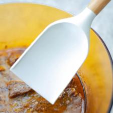 Esp�tula flat em bambu e silicone Hudson Home Prime 30,5cm branco