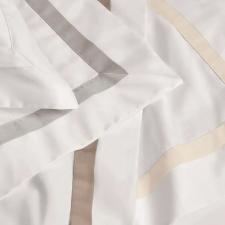 Fronha Trussardi  Vercelli 300 fios 50cmx70cm Branco/Pistacchio