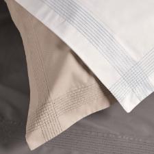 Jogo de fronhas 2 pe�as Trussardi Bertoni 200 fios 50cmx70cm Ard�sia