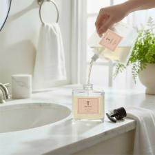 Refil Sabonete L�quido Trussardi Originale 200ml para Proporcionar Cuidado e Eleg�ncia no Cuidado Di�rio