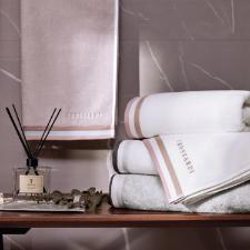 Toalha Banh�o Algod�o e Poli�ste Trussardi Montello 86x160cm Branco e Rosa