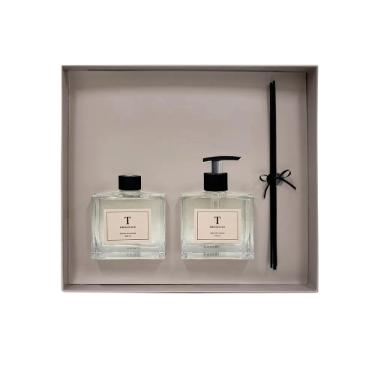 Jogo de �leo em vidro Trussardi Originale difusor e sabonete 200ml 2 pe�as