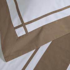Jogo de cama em algod�o Trussardi Pazzi cetim 200 fios solteiro 180x260cm marrone