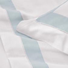 Fronha Trussardi Rivus 50x90cm em Linho e Algod�o Branco e Azul: O �pice do Requinte e Conforto T�rmico