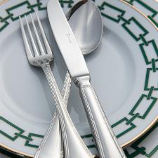 Faqueiro em a�o inox Saint James Croise 130 pe�as: Eleg�ncia e sofistica��o para sua mesa