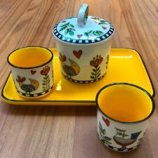 Bandeja em Porcelana Egan Cocorico Amarelo 21x13cm: Charme Italiano e Cor para sua Mesa