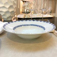 Prato Pasta em Porcelana Vista Alegre Azure Lux 24cm: Sofistica��o e Conforto para a Gastronomia Italiana