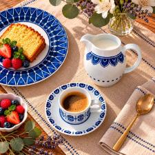 Leiteira Grande Luna em Porcelana Vista Alegre Azure Lux 350ml: O Toque de Classe para seu Caf� da Manh�