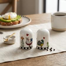 Jogo de Saleiro e Pimenteiro em Porcelana Egan Cocorico 4x6cm: O Detalhe L�dico que Faltava na sua Mesa