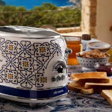 Torradeira El�trica Ariete 155 Capri para 2 Fatias 220v: O Estilo Vintage com 6 N�veis de Tostagem e 750W