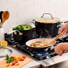 Jogo de Panelas KitchenAid 8 Pe�as Cer�mica Onyx Black: Alta Performance e Design Gourmet