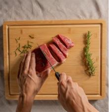 TABUA EM BAMBU  PARA CHURRASCO OU