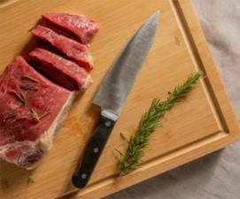 TABUA EM BAMBU  PARA CHURRASCO OU