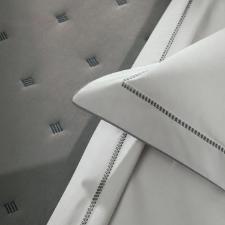 JOGO DE CAMA QUEEN 200FIOS 100%ALGOD�O BORDADO JUNO KARSTEN